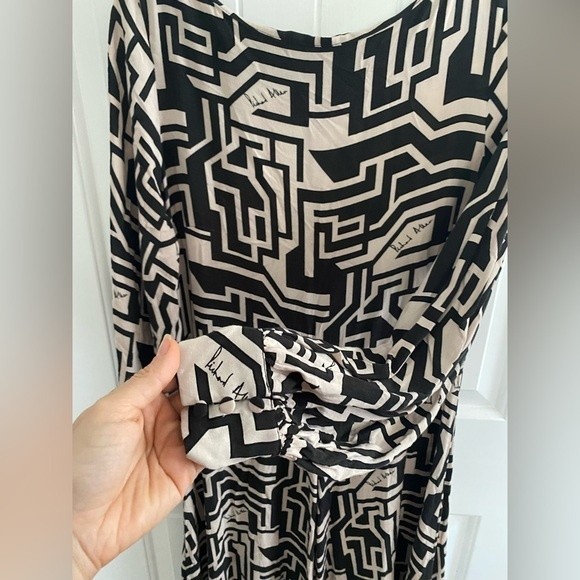 Richard Allen for H&M geometric maxi dress, black/white, size 10 - Picture 4 of 10